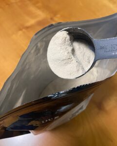 ビーレジェンド　激うまチョコ風味　プロテイン　中身