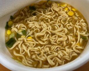 リニューアル後のベースラーメン味噌ラーメンを作った状態